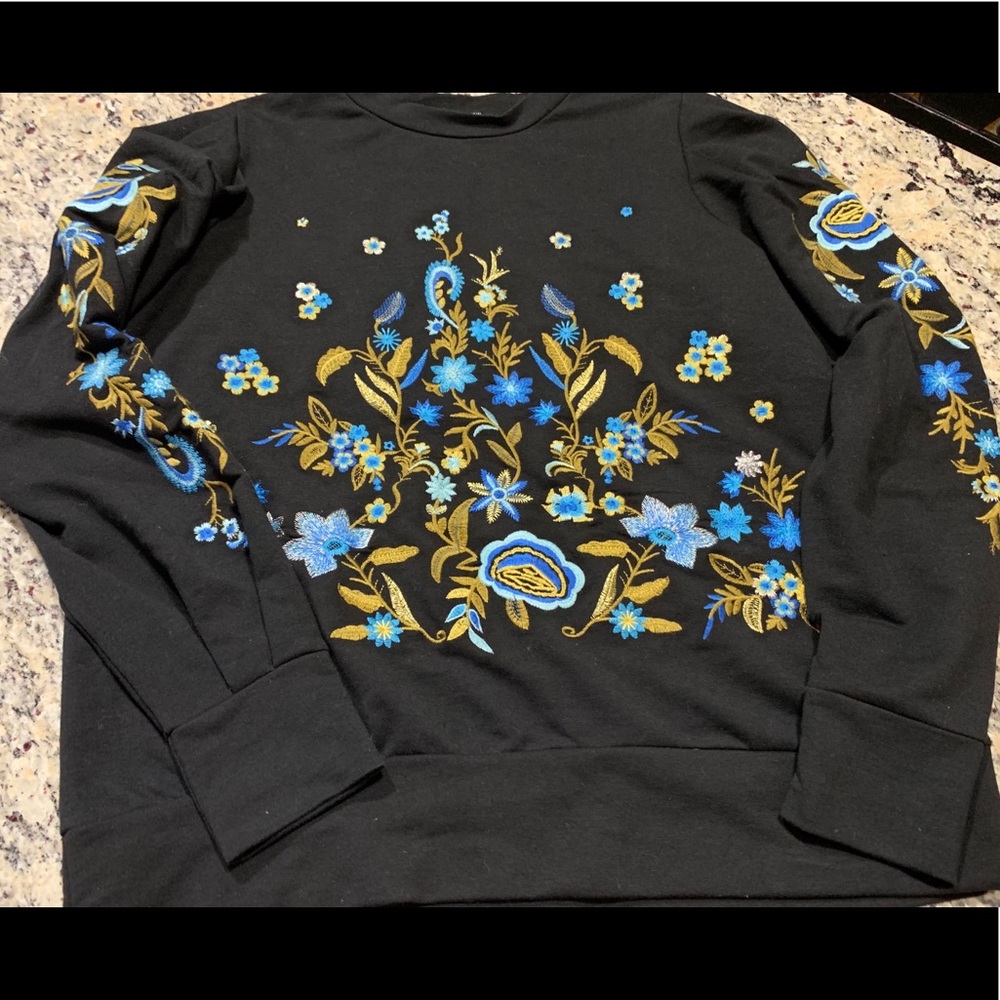 Drew Embroidered Sweatshirt